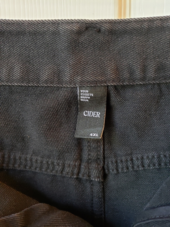 Cider Size 4x 24/26 Distressed Black Cargo Midi Skirt with Front Slit - Picture 6 of 7